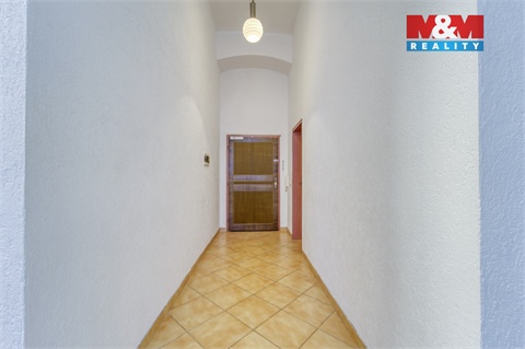 Prodej bytu 1kk, 59 m² - 14
