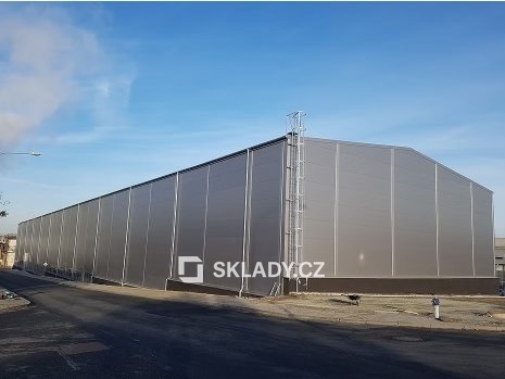 Pronájem skladu / haly, 1 380 m² 0
