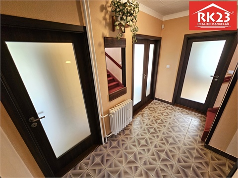 Prodej rodinného domu, 240 m² - 14