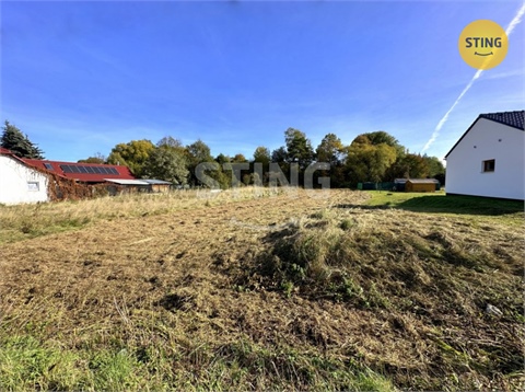 Prodej stavebního pozemku, 1 121 m² 0