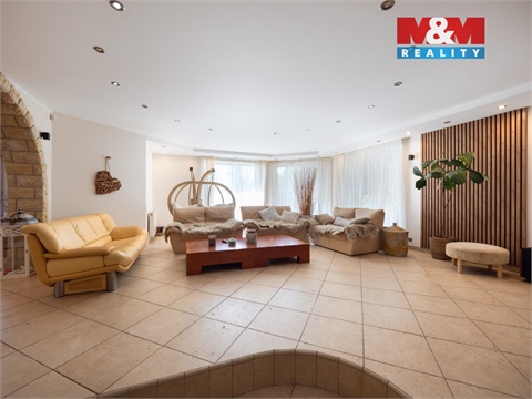 Prodej rodinného domu, 280 m² 12