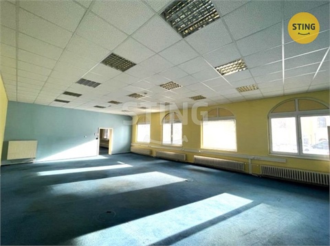 Pronájem kanceláře, 342 m² - 0