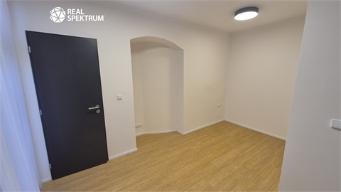 Pronájem bytu 1kk, 33 m² 2