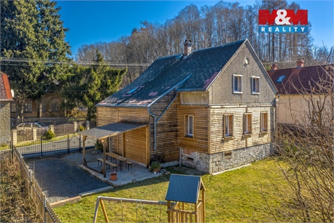 Prodej rodinného domu, 380 m² - 0