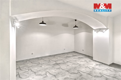 Prodej obchodních prostor, 72 m² 8