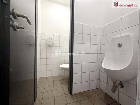 Prodej komerčního objektu, 264 m² 16