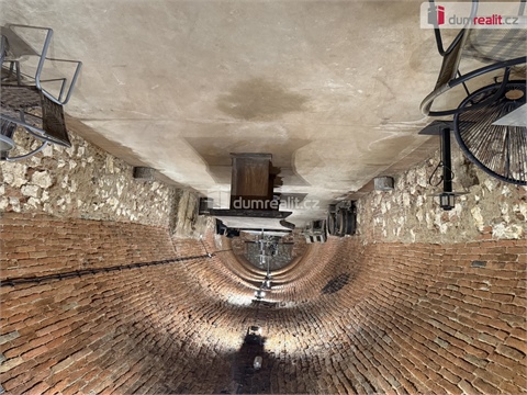 Prodej komerčního objektu, 264 m² 24