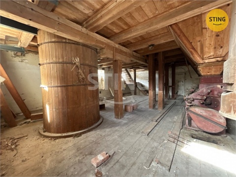 Prodej rodinného domu, 260 m² - 6