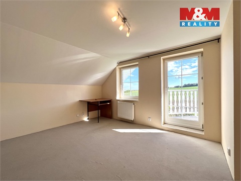 Prodej rodinného domu, 200 m² 2