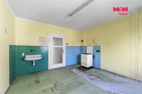 Prodej komerčního objektu, 500 m² - 8