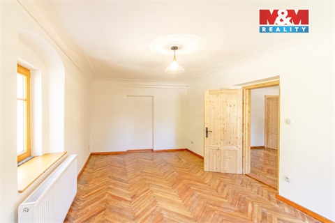 Prodej rodinného domu, 270 m² - 20