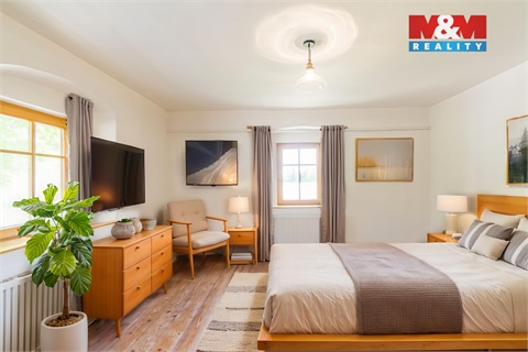 Prodej rodinného domu, 270 m² 6