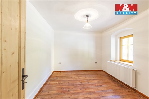 Prodej rodinného domu, 270 m² - 28