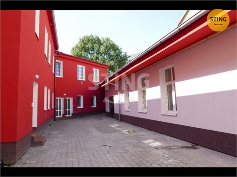 Pronájem obchodních prostor, 115 m² 0