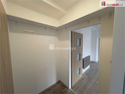 Pronájem bytu 1+1, 36 m² 24