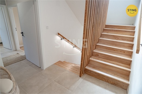 Prodej rodinného domu, 242 m² - 18