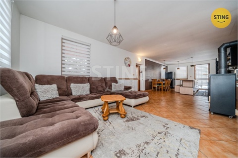 Prodej rodinného domu, 197 m² 14