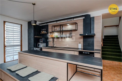 Prodej rodinného domu, 197 m² 12