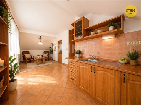 Prodej rodinného domu, 197 m² - 16