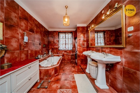 Prodej rodinného domu, 220 m² - 22