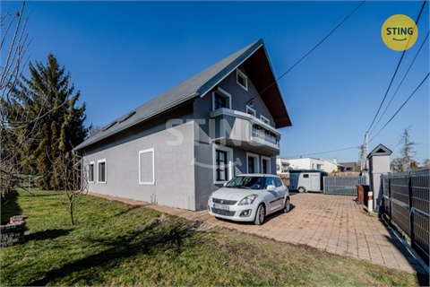 Prodej rodinného domu, 220 m² 0