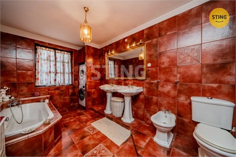 Prodej rodinného domu, 220 m² 24