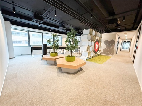 Pronájem kanceláře, 742 m² - 2