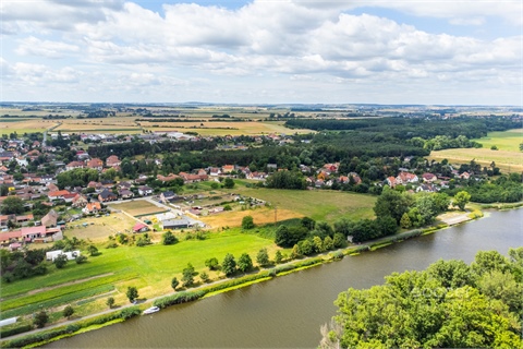 Prodej stavebního pozemku, 1 300 m² - 0