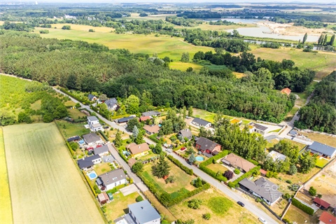 Prodej stavebního pozemku, 1 300 m² 24