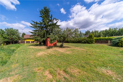 Prodej stavebního pozemku, 1 300 m² 4