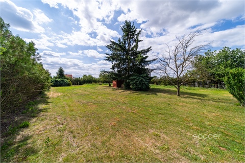 Prodej stavebního pozemku, 1 300 m² 2