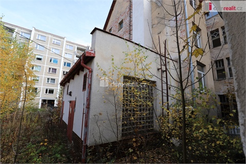 Prodej komerčního objektu, 1 600 m² 28