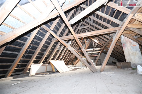 Prodej komerčního objektu, 1 600 m² 26