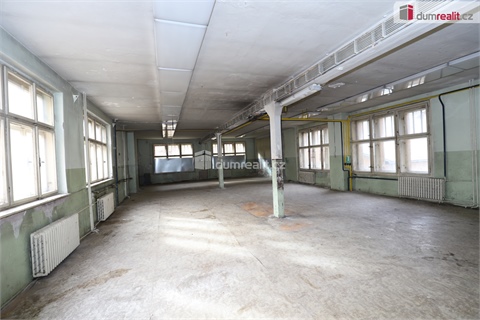 Prodej komerčního objektu, 1 600 m² - 0