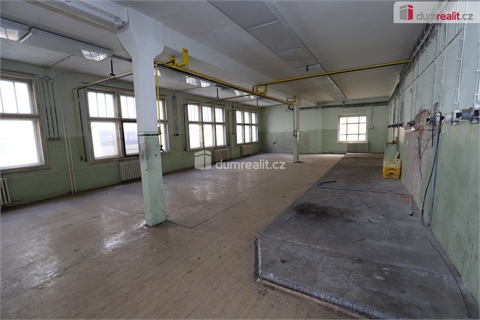 Prodej komerčního objektu, 1 600 m² 6