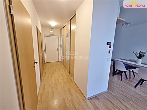 Prodej bytu 2kk, 58 m² - 14