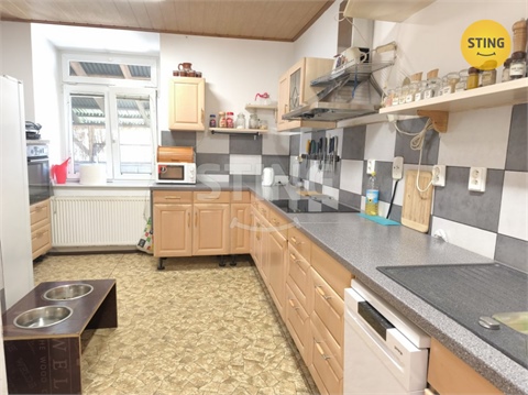 Prodej komerčního objektu, 400 m² 8