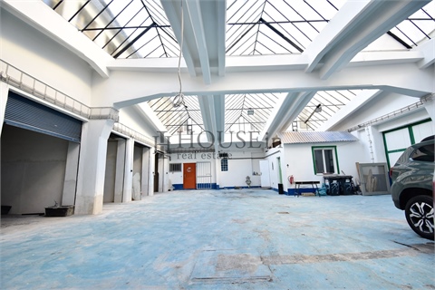 Pronájem skladu / haly, 485 m² - 0