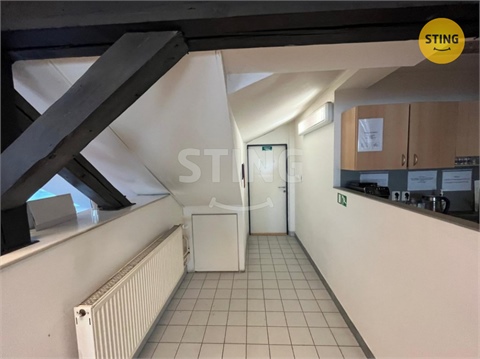 Pronájem kanceláře, 280 m² 10