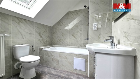 Prodej rodinného domu, 245 m² - 2