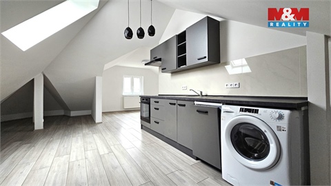 Prodej rodinného domu, 245 m² - 4