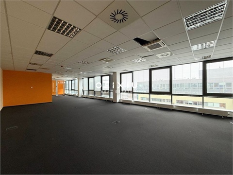 Pronájem kanceláře, 2 575 m² - 2