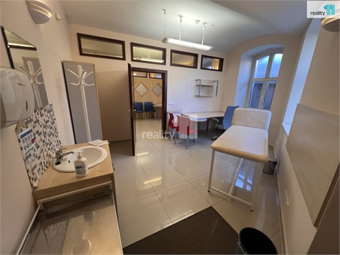 Pronájem obchodních prostor, 146 m² 12