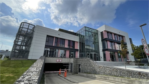 Pronájem kanceláře, 572 m² 0