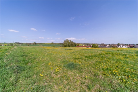 Prodej stavebního pozemku, 1 056 m² 0