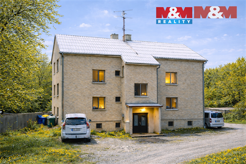 Prodej komerčního objektu, 705 m² 0