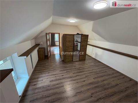 Prodej rodinného domu, 407 m² - 20