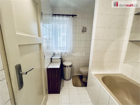 Pronájem bytu 3kk, 69 m² - 12