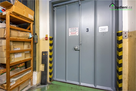 Prodej komerčního objektu, 260 m² 10