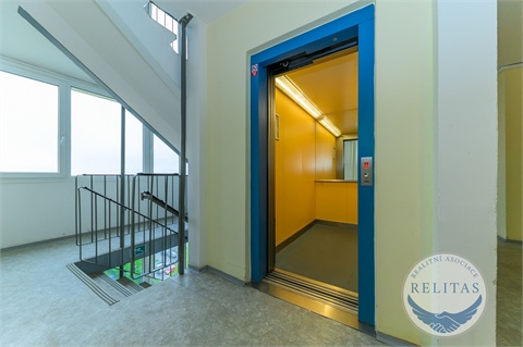 Prodej bytu 4+1, 72 m² - 12